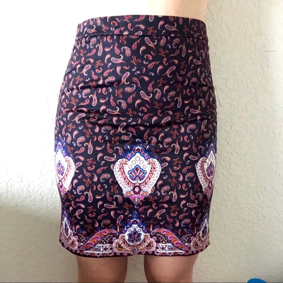 J. Crew Floral Print Pencil Skirt - Picture 2 of 8